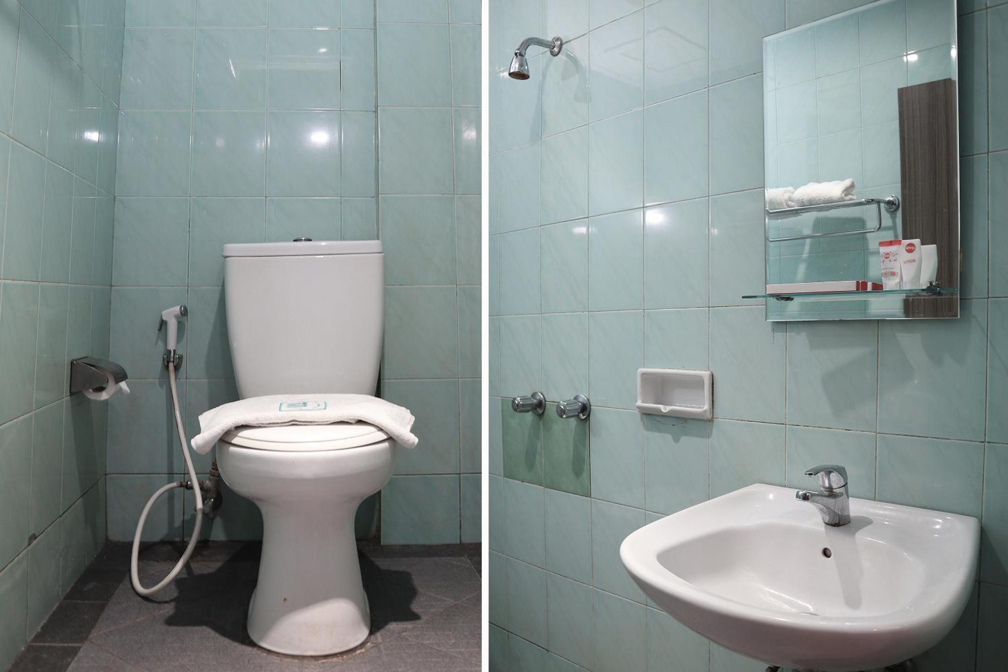 Oyo 742 Mona Plaza Hotel Pekanbaru Dış mekan fotoğraf